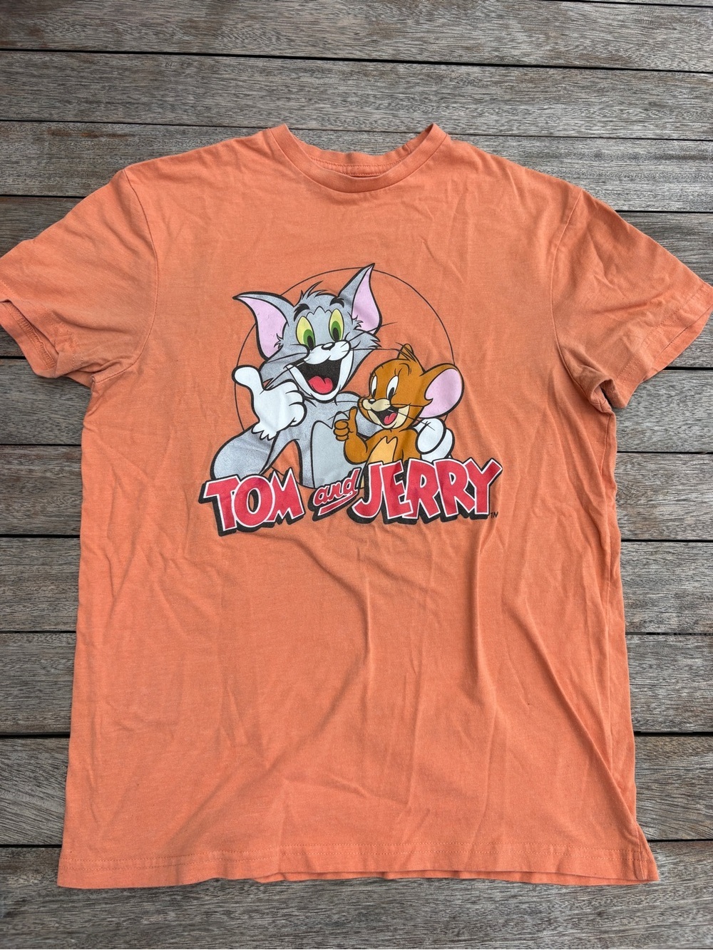 Tom & Jerry shirt men's  Size Small Orange short sleeve Tom And Jerry cat Mouse
